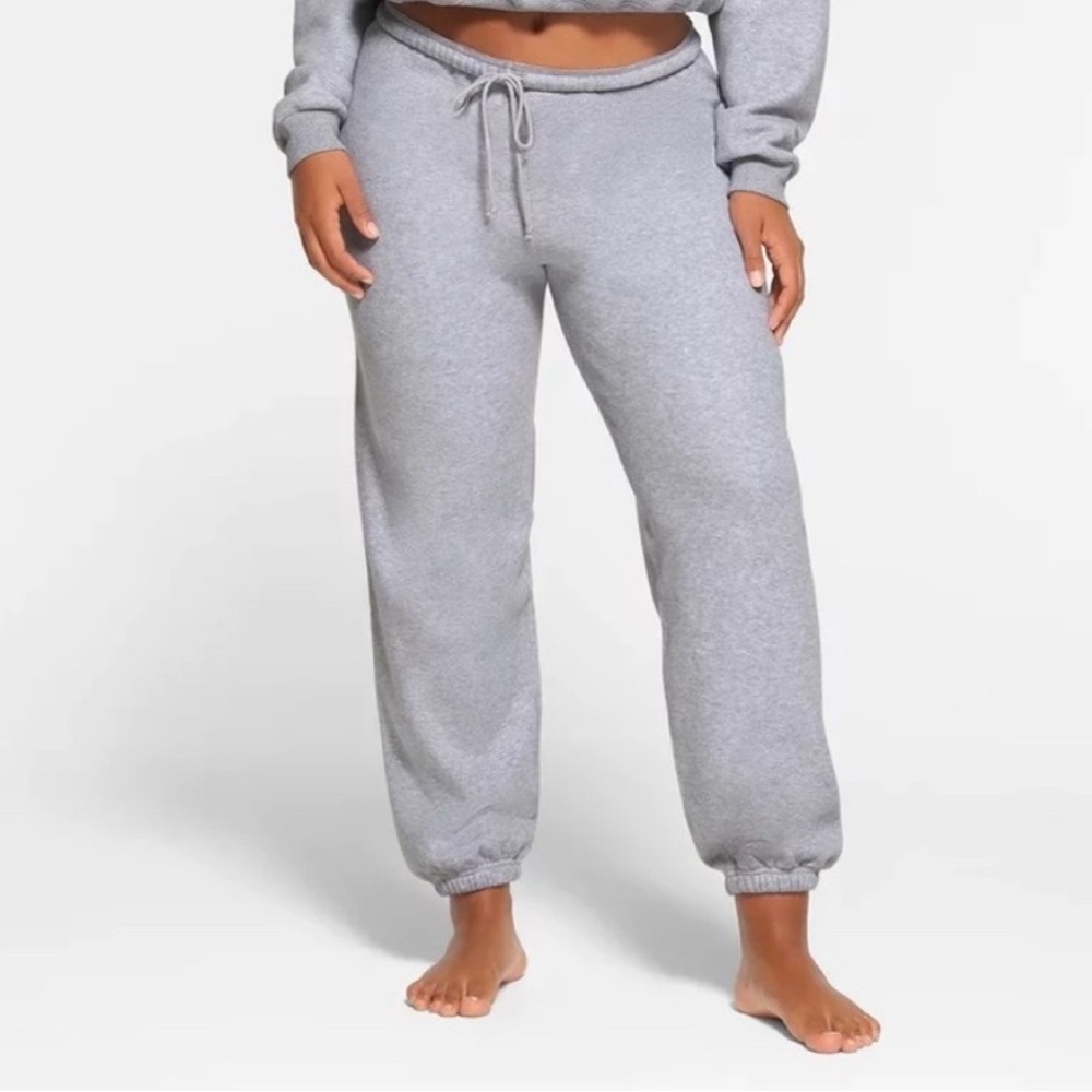 SKIMS Gray Sweatpants
